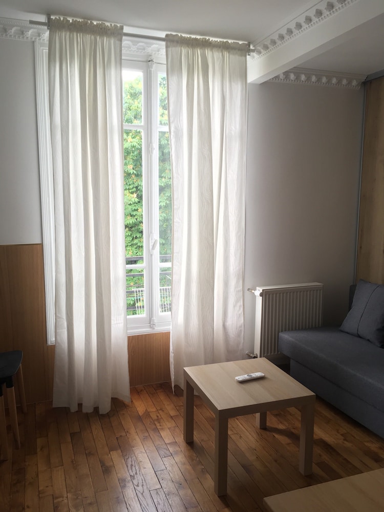 Residence Clignancourt 23/36