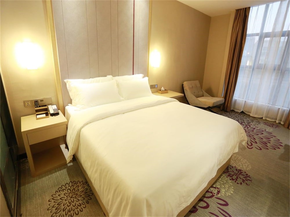 Lavande Hotel (Guangzhou Tianhe Park Yuancun Metro Station) 12/38