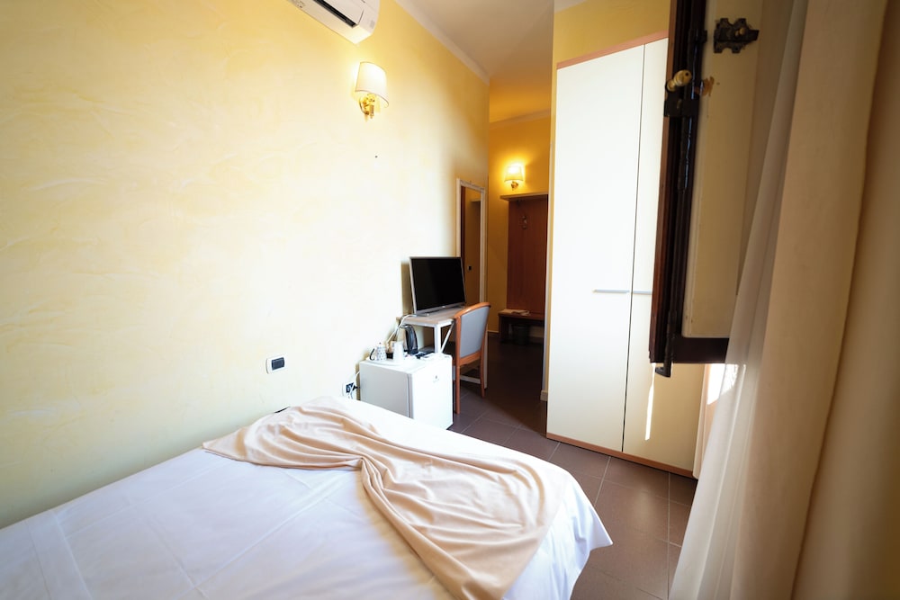 Hotel Angelica 27/73
