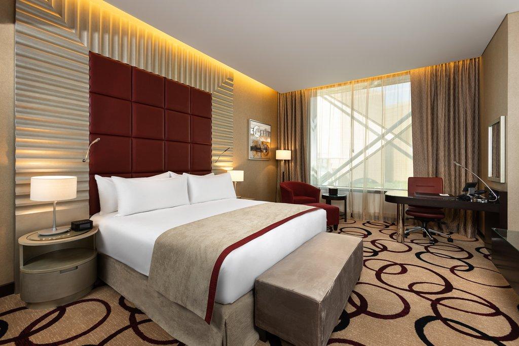 STANDARD, KING BED, CITY VIEW, CLUB FLOOR