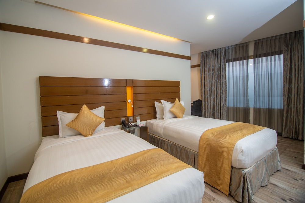 Hotel X Gazipur 12/46