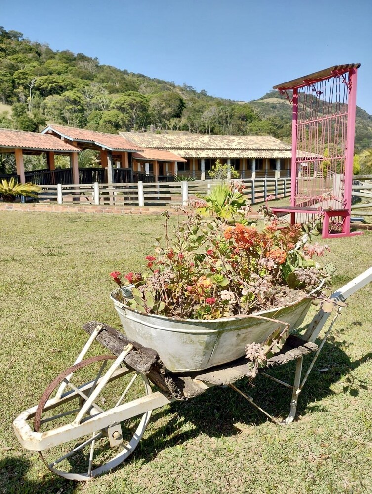 Eco Mirante Hotel 46/50