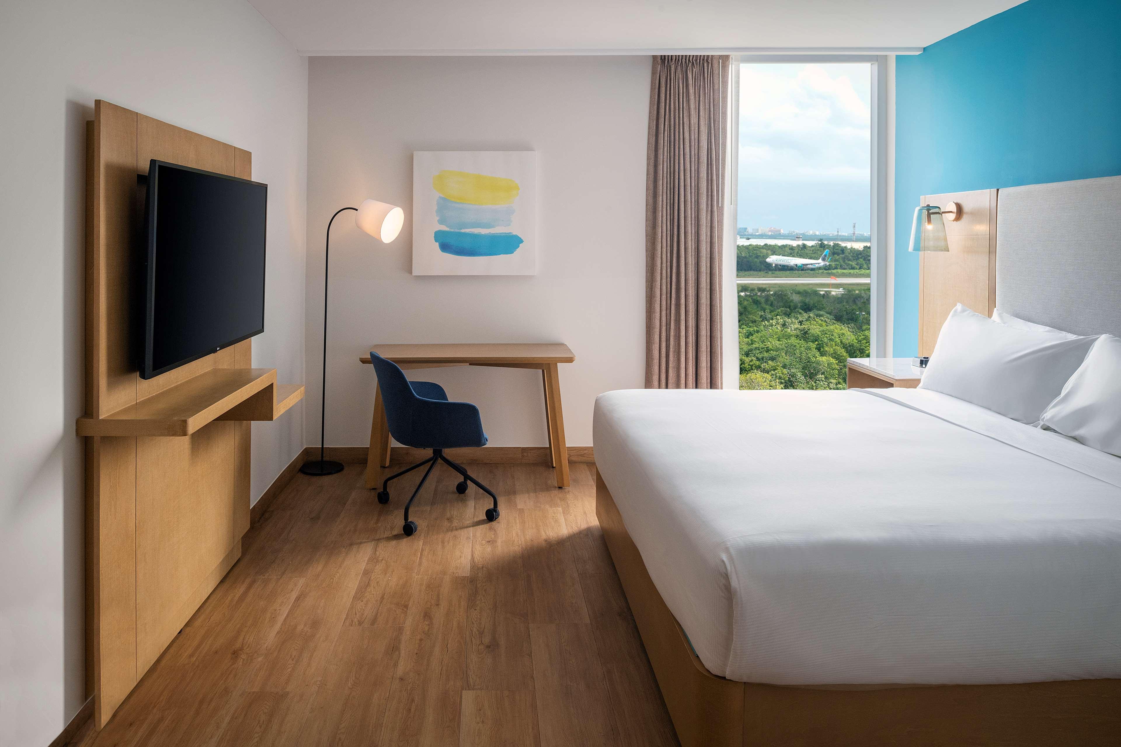 PREMIUM, KING BED