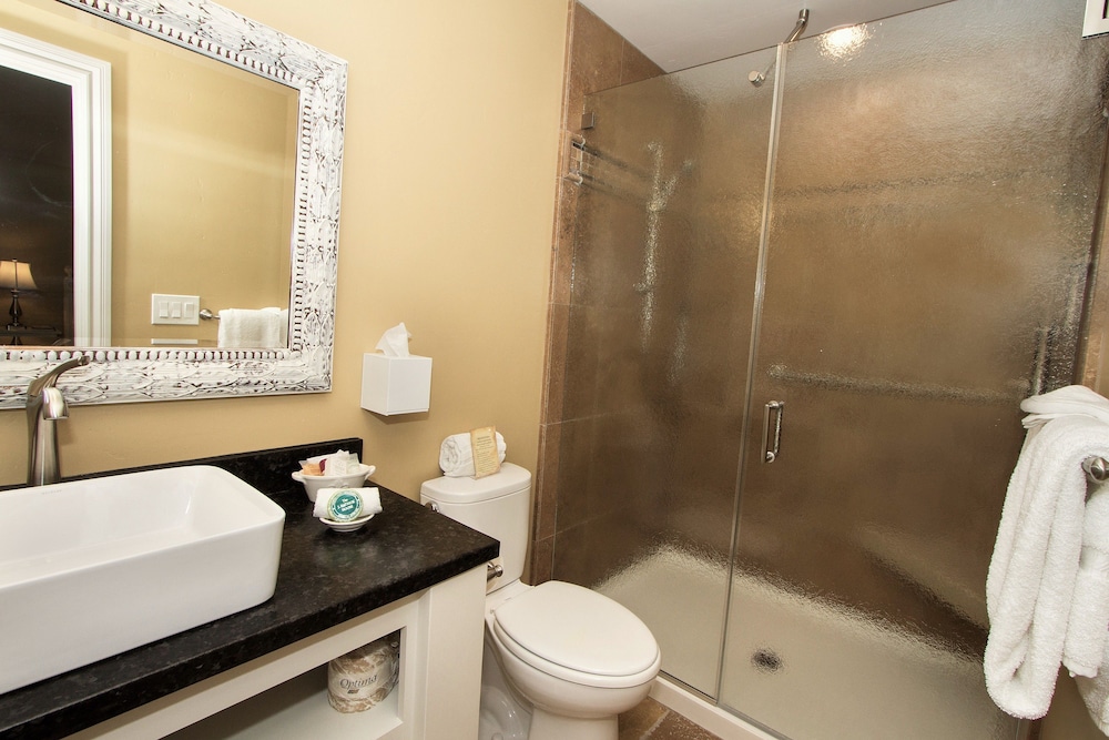 J Patrick House Bed And Breakfast Inn 14/65