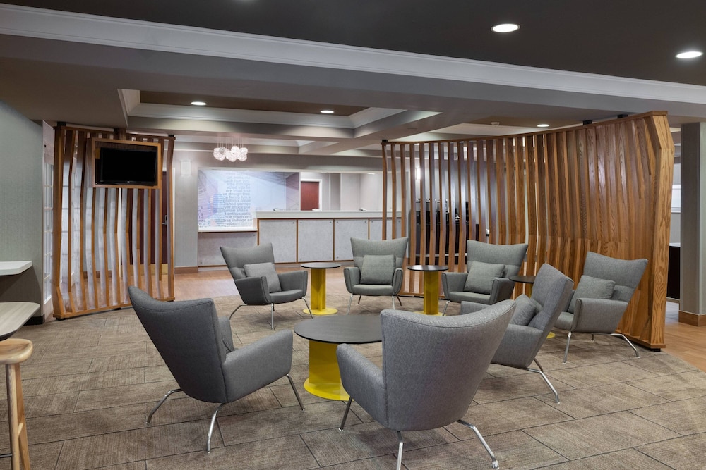Springhill Suites 34/48