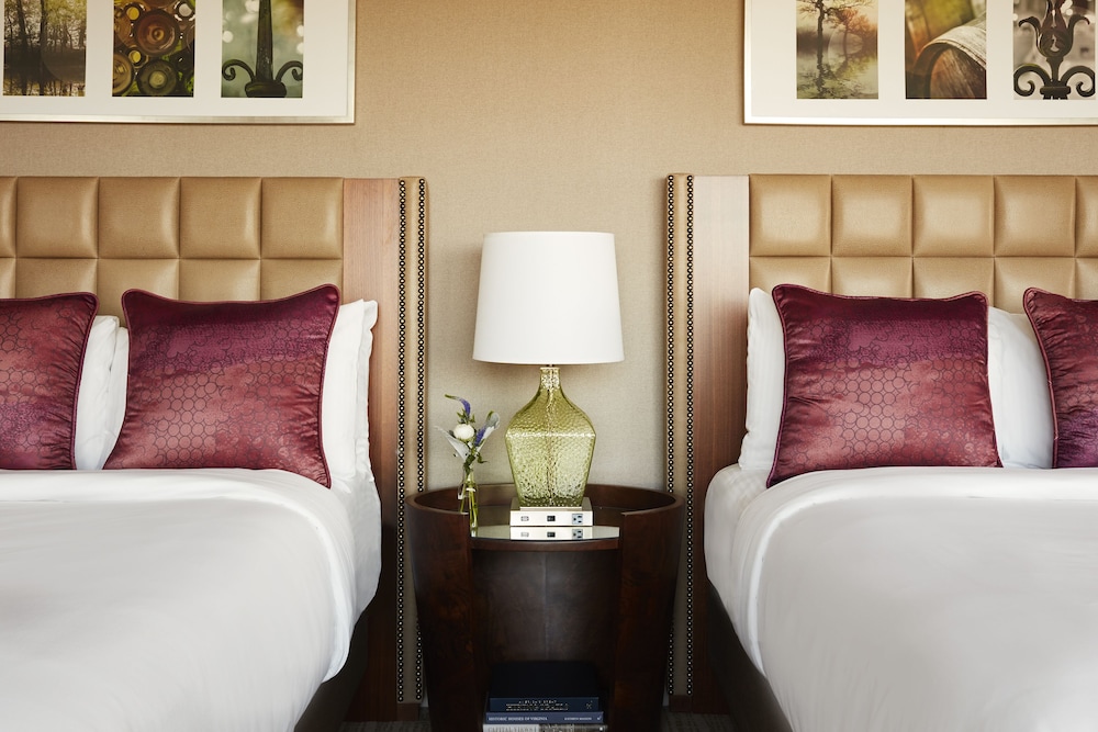 Lansdowne Resort And Spa 26/73