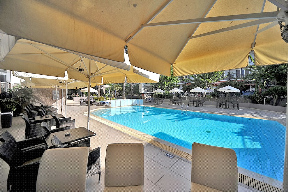 Saint Constantine Hotel 24/49