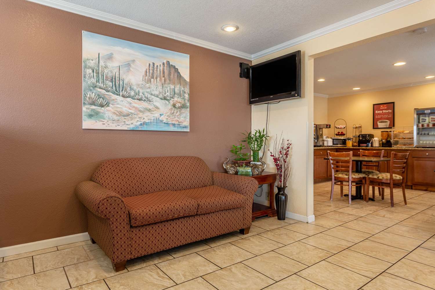 Econo Lodge Inn & Suites Santa Rosa 8/15
