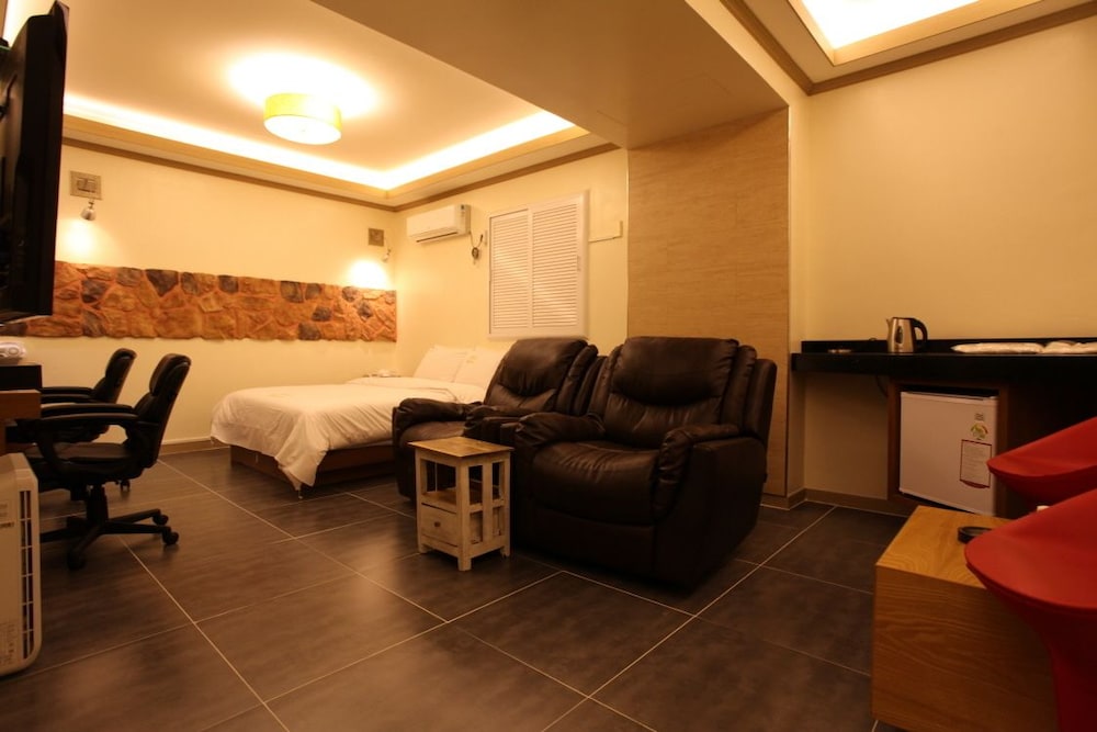 S-Petite Hotel 27/30