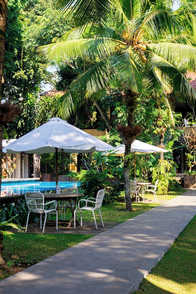 Kayu Arum Resort 48/50