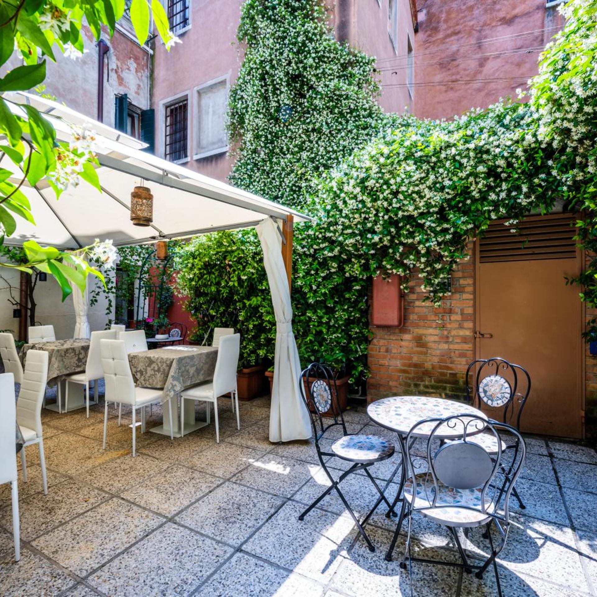 Hotel Apostoli Garden 38/50