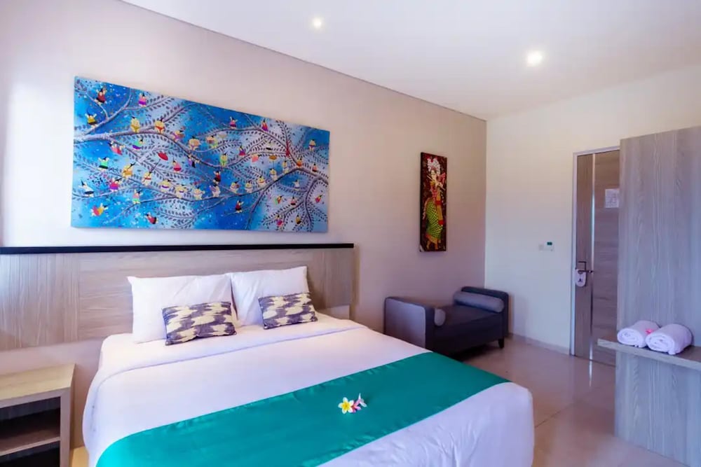 Nivasa Hotel 4/38