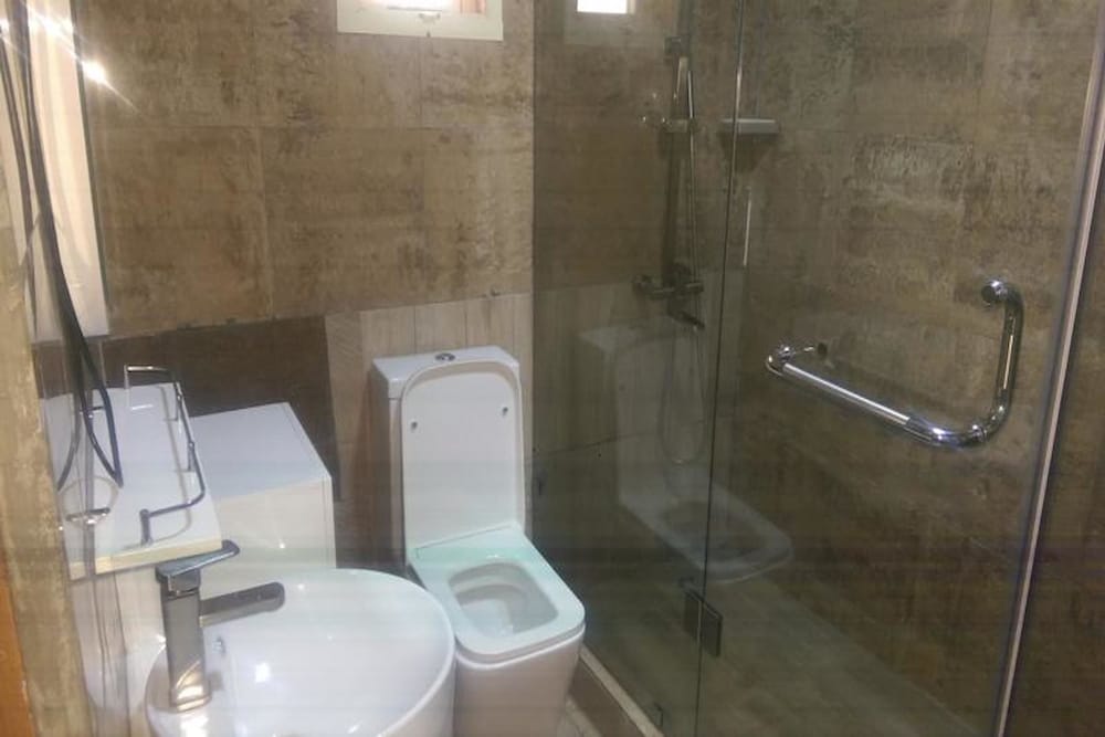 Pelican Hotel Lekki 41/43