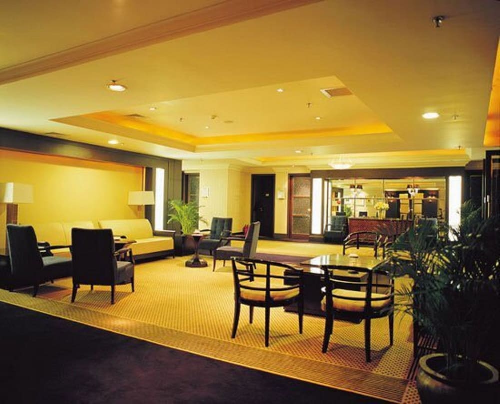 Beijing Continental Grand Hotel 35/47