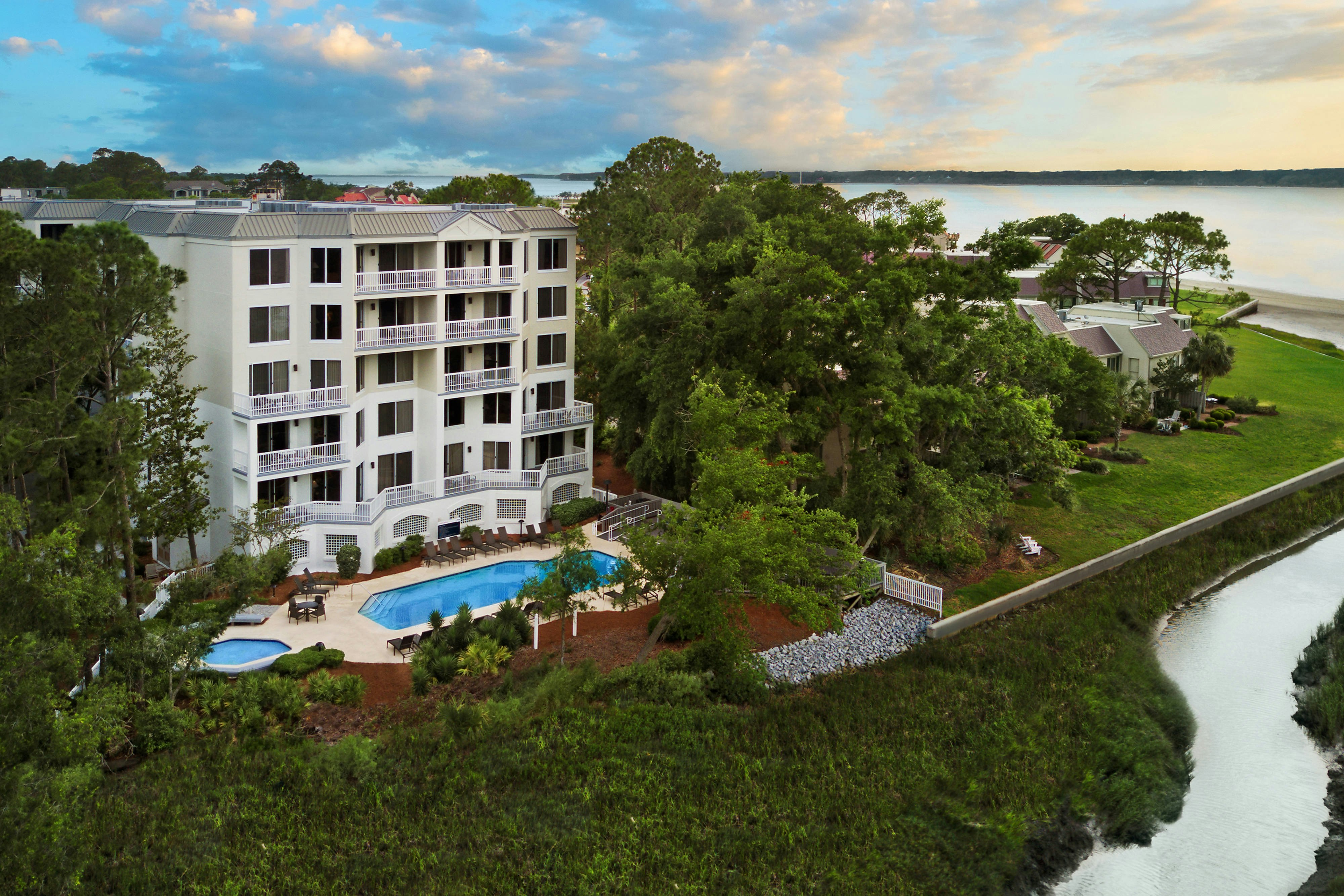 Marriotts Harbour Club 2/30