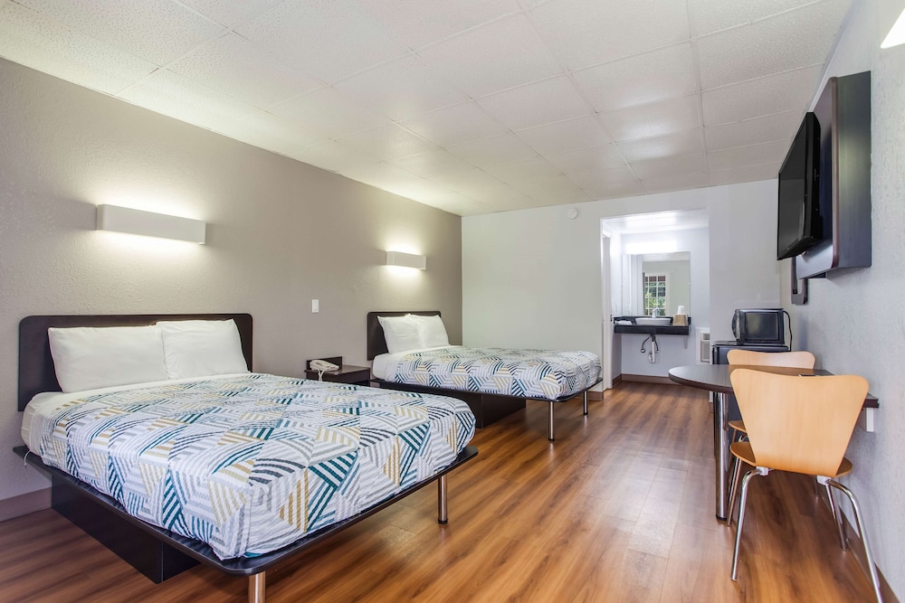 Motel6 Walterboro, SC 17/37
