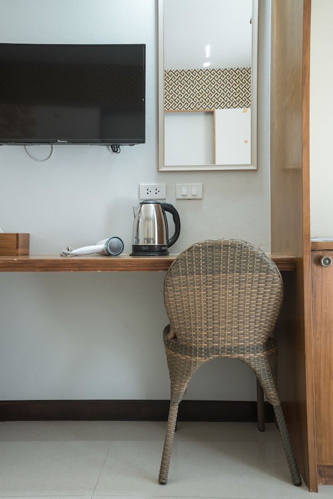 COZYTEL CHIANGMAI 36/66