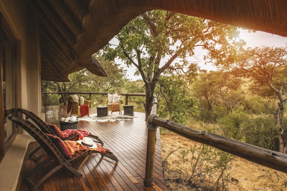 Tuningi Safari Lodge 17/50