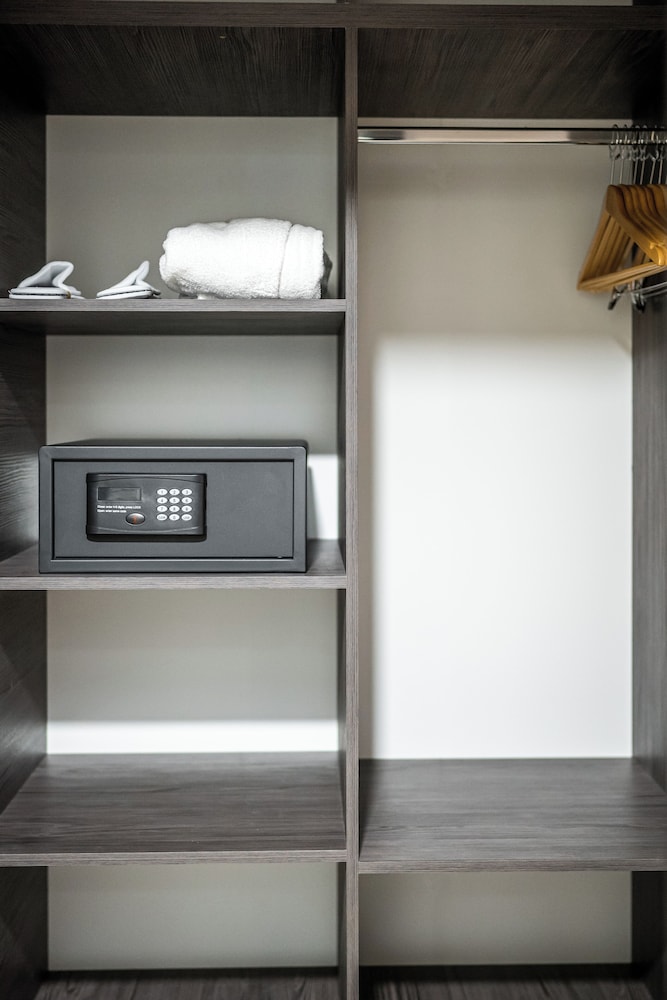 Ramada by Wyndham Bucharest Otopeni Airport 26/44