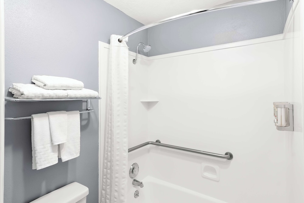 غرفة قياسية بسرير كوين، Best Western Pocatello Inn 4/4