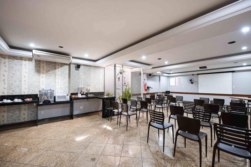 Hotel Pouso Alegre 32/50