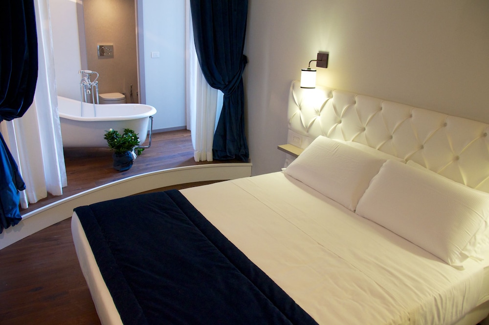 Piazza Farnese Luxury Suites 11/64