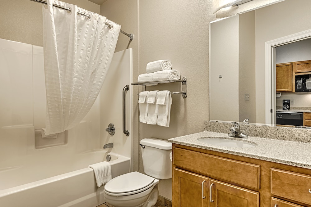 Candlewood Suites Oak Harbor 12/47