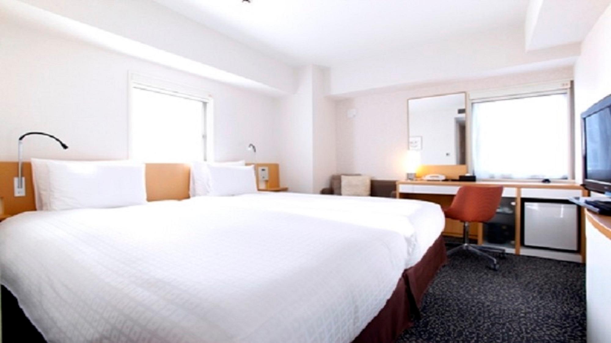 Room, Twin Beds, Khalifa View, Mountain Side, Smoking