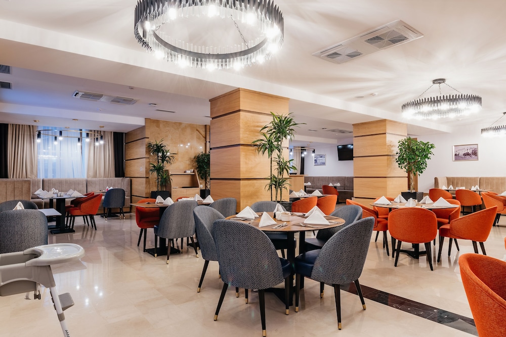 Ramada by Wyndham Astana 39/50
