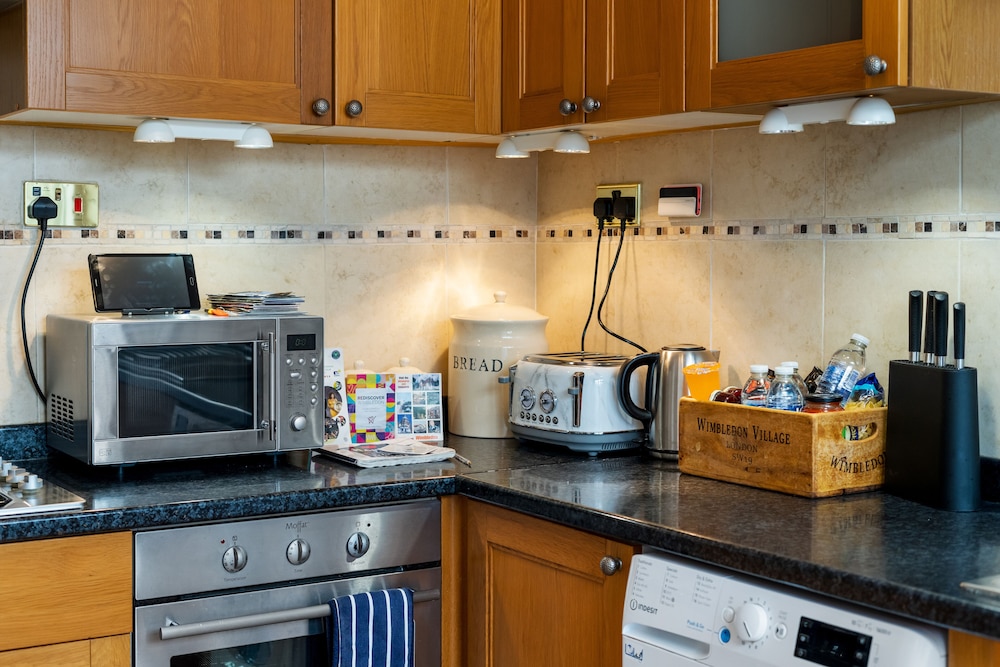 Wimbledon Holiday Lets 50/50