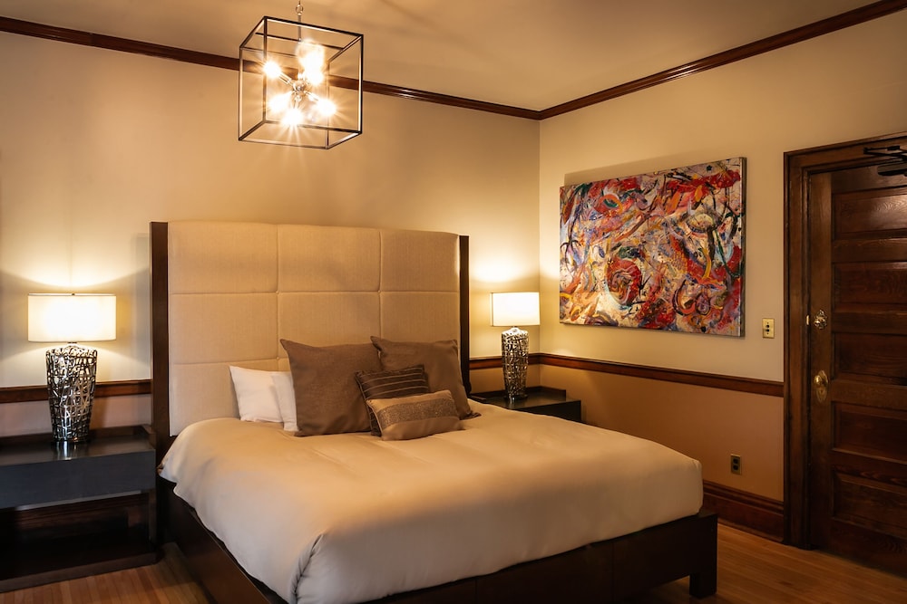 Blackwell Hotel 16/50