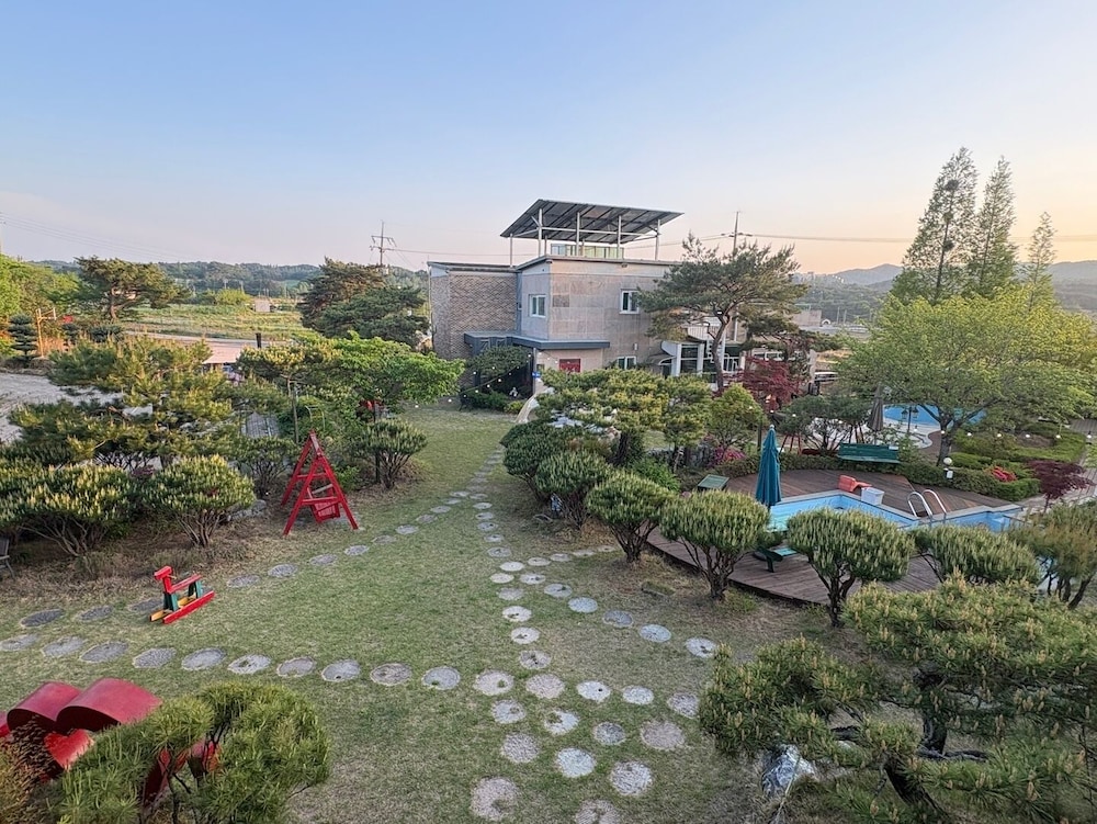 Gyeongju Orsay Pension 35/46