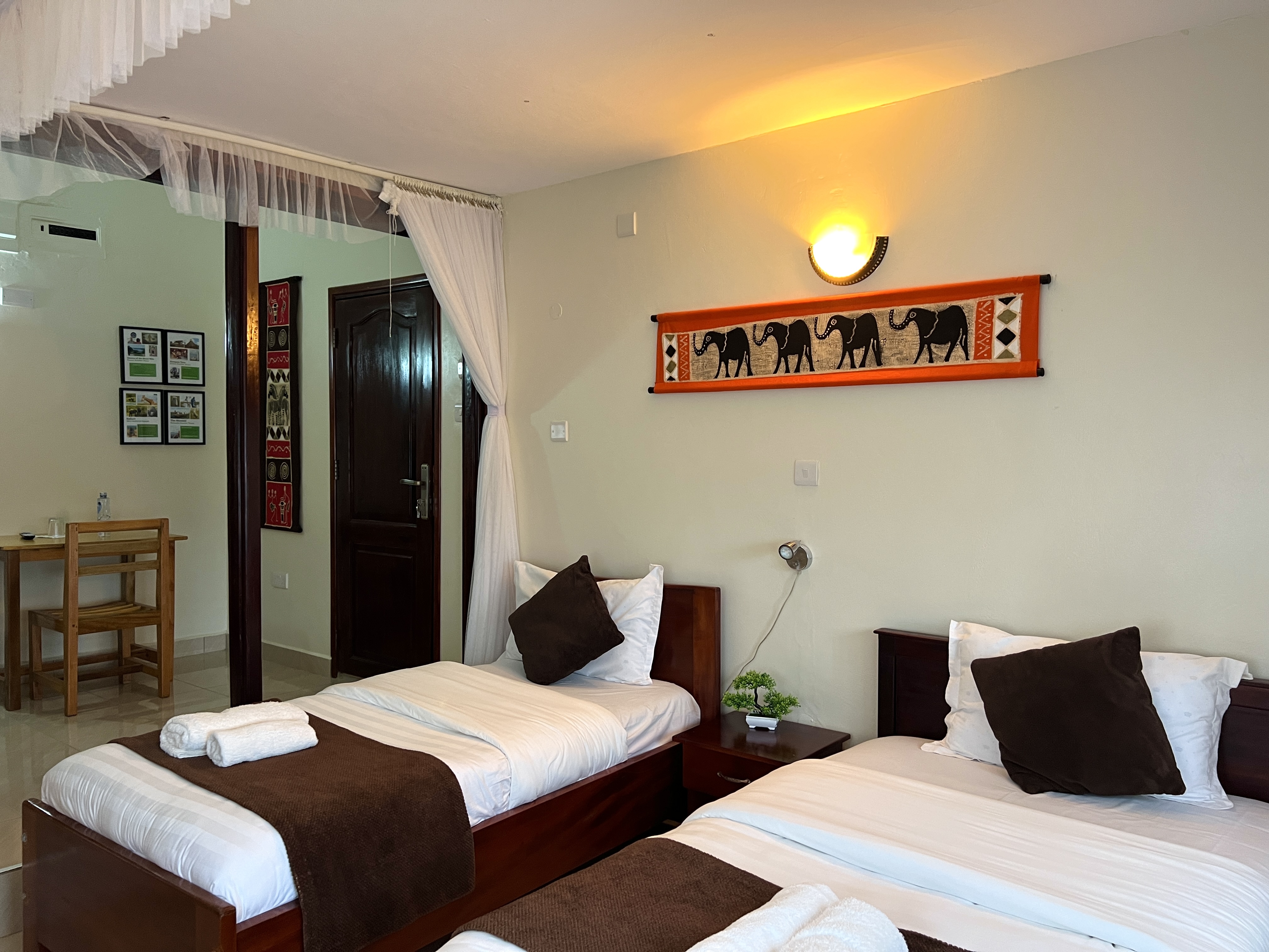 Sunset hotel Entebbe 13/35