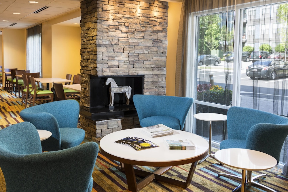 Fairfield Inn Suites Atlanta Perimeter Center 21/24