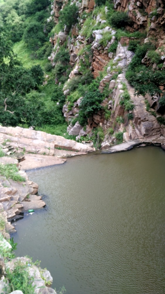 Moustche Udaipur 63/68