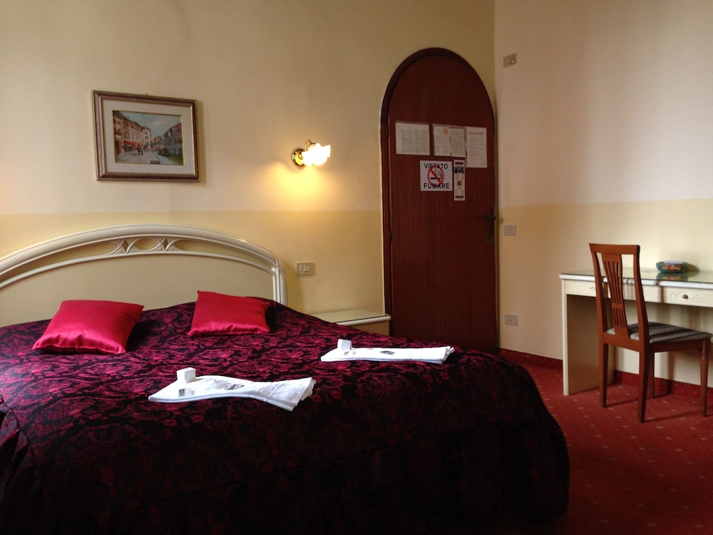 Casa Linger Hotel 31/51