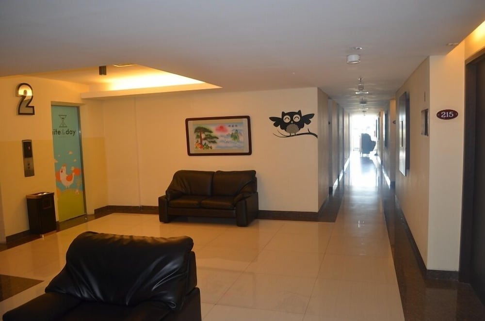 World Hotel Jakarta - Bandengan 31/50
