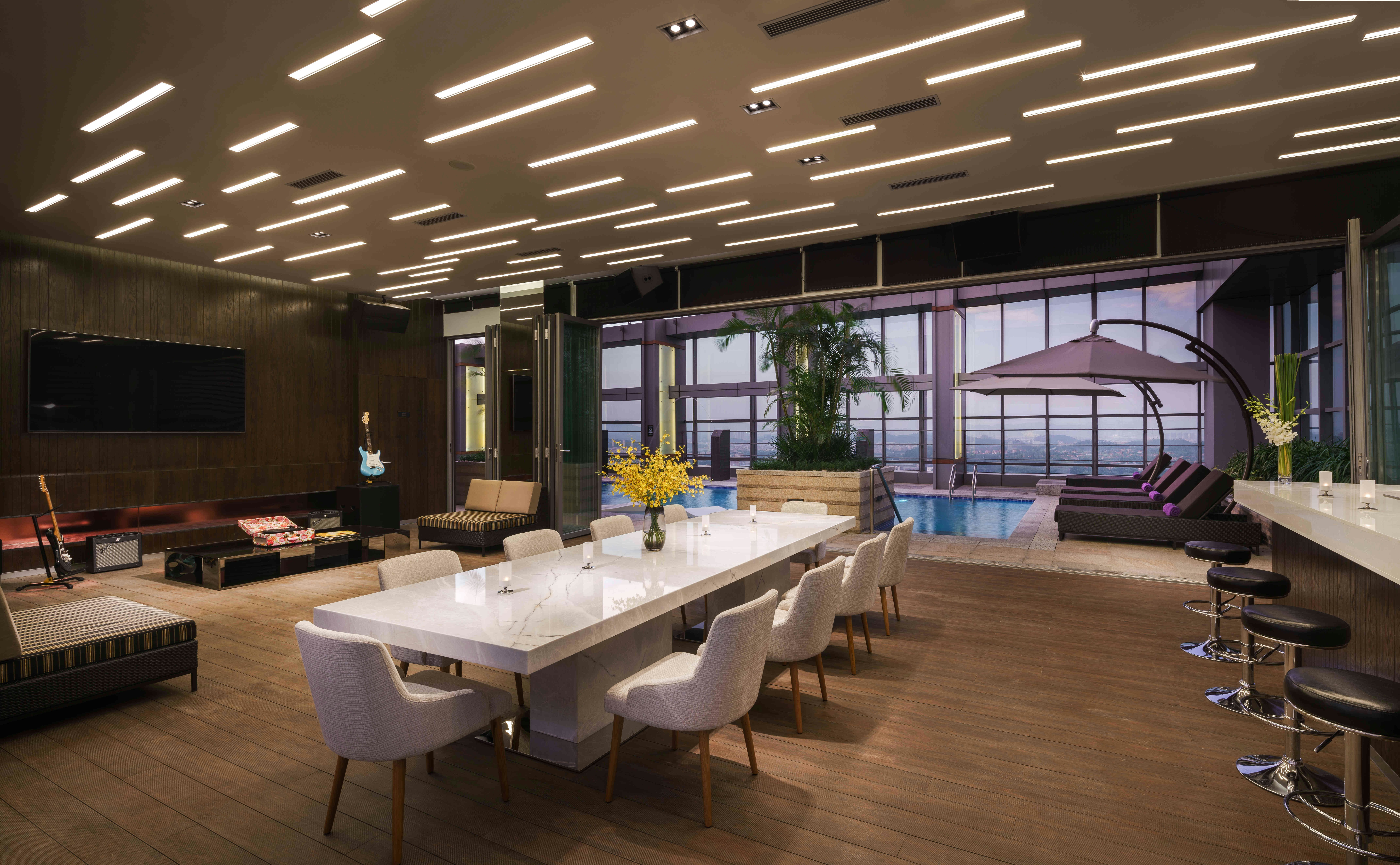 Hard Rock Hotel Shenzhen 84/94