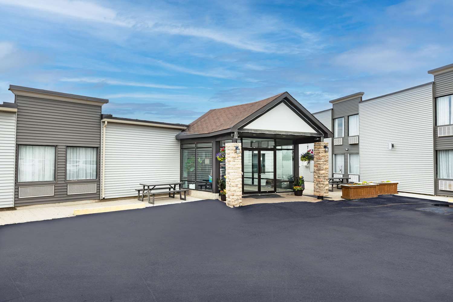 Travelodge by Wyndham Miramichi New Brunswick 32/35