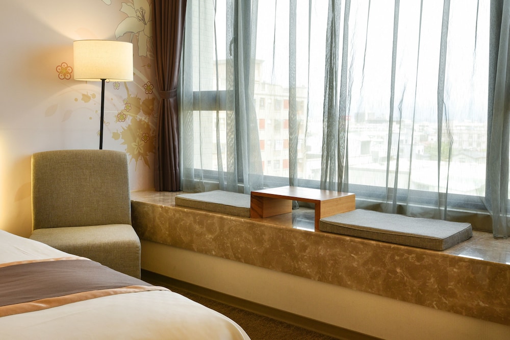 Tsun Huang Hotel 40/62