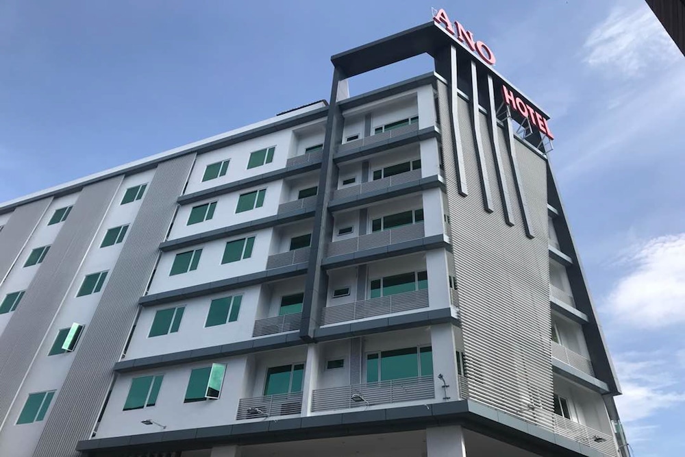 Ano Hotel 7/57