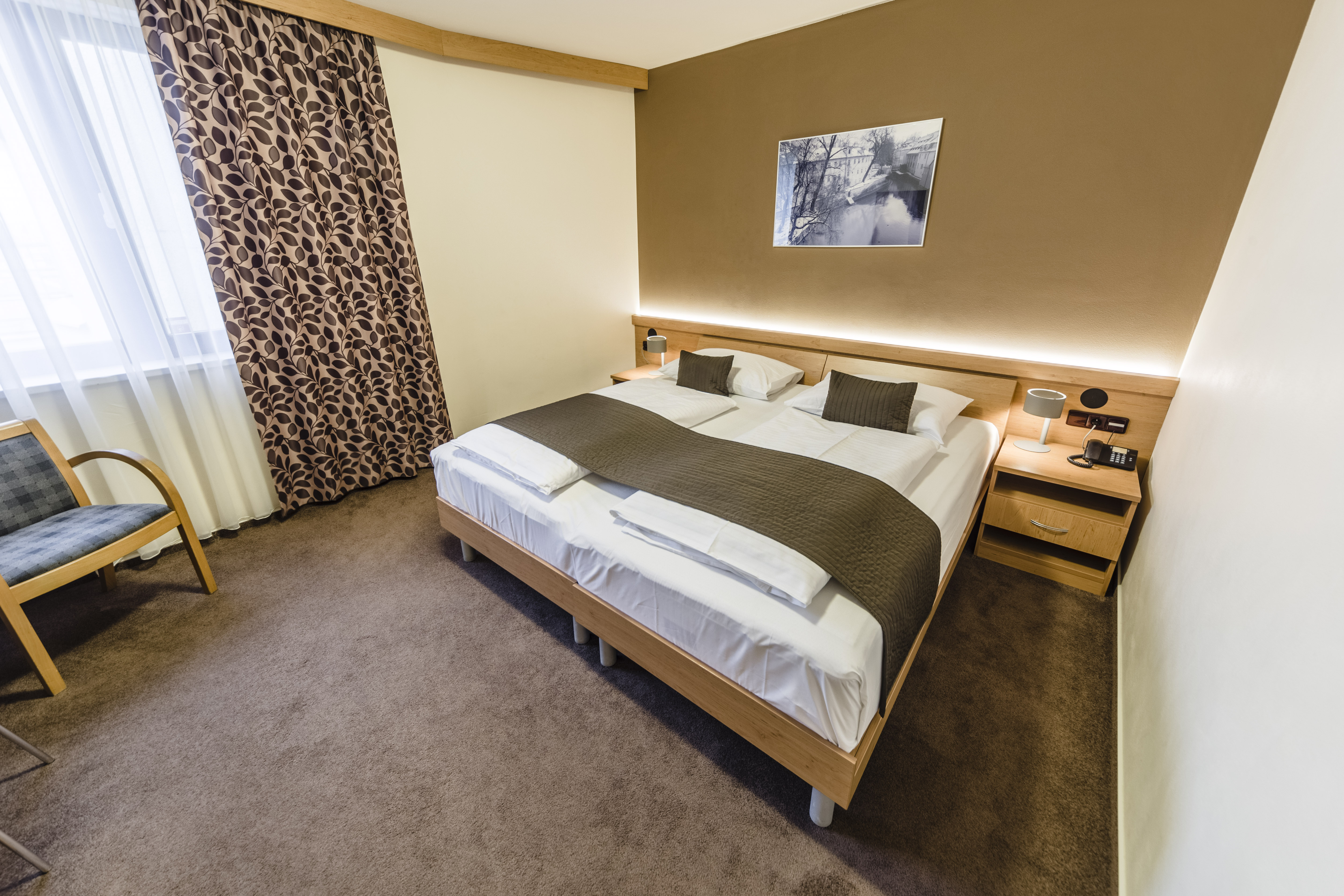 Double room with city view
