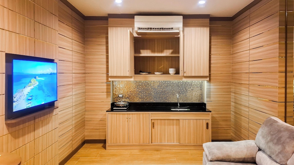Quality Beach Resorts and Spa Patong 22/42