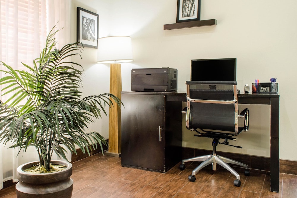 Sleep Inn & Suites Metairie - New Orleans West 36/37