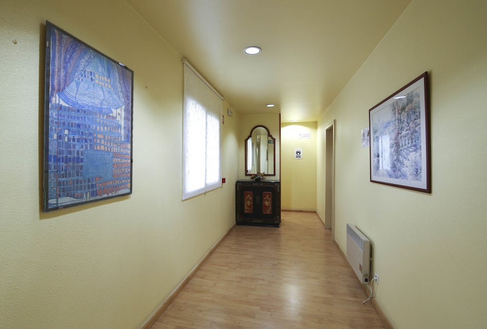 Hotel Esplugues 4/35