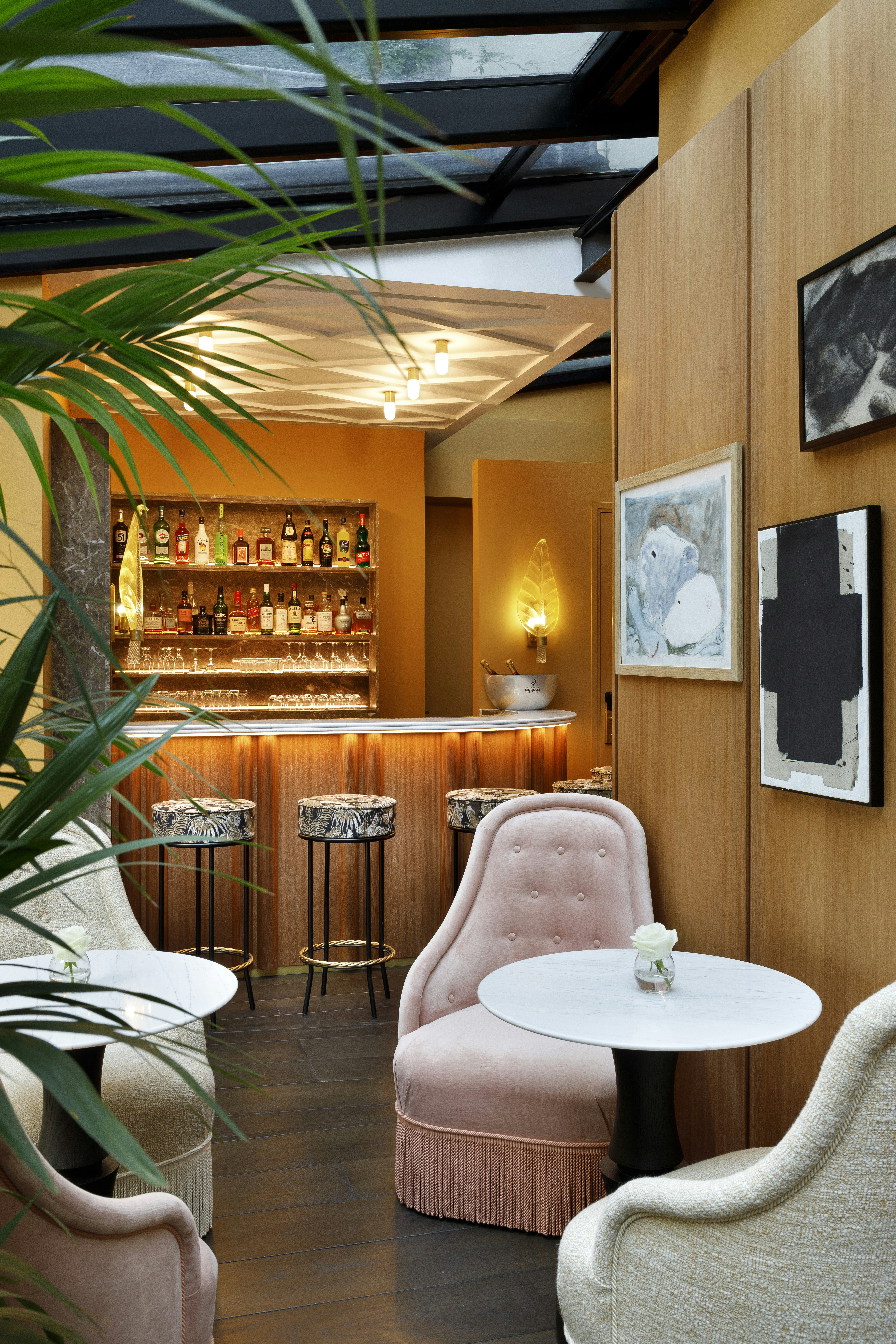 Le Belgrand Hotel Paris Champs Elysees, Tapestry Collection by Hilton 9/20