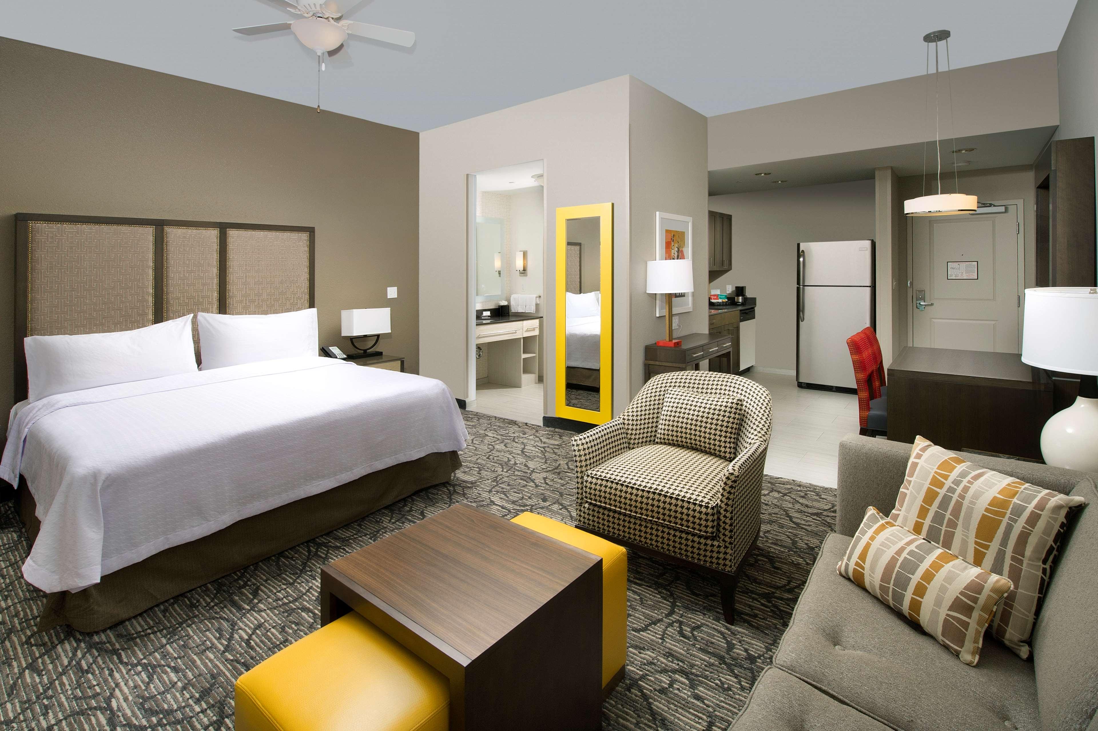 STUDIO, SUITE, KING BED, ACCESSIBLE