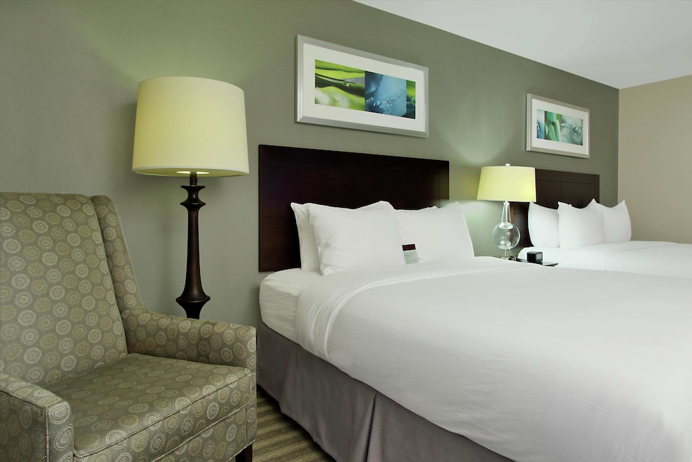 DoubleTree by Hilton Hotel Newark Ohio 18/65