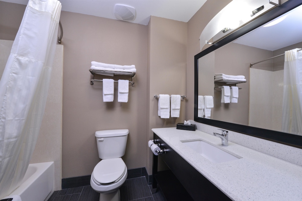Americas Best Value Inn & Suites - Southaven/Memphis 13/31