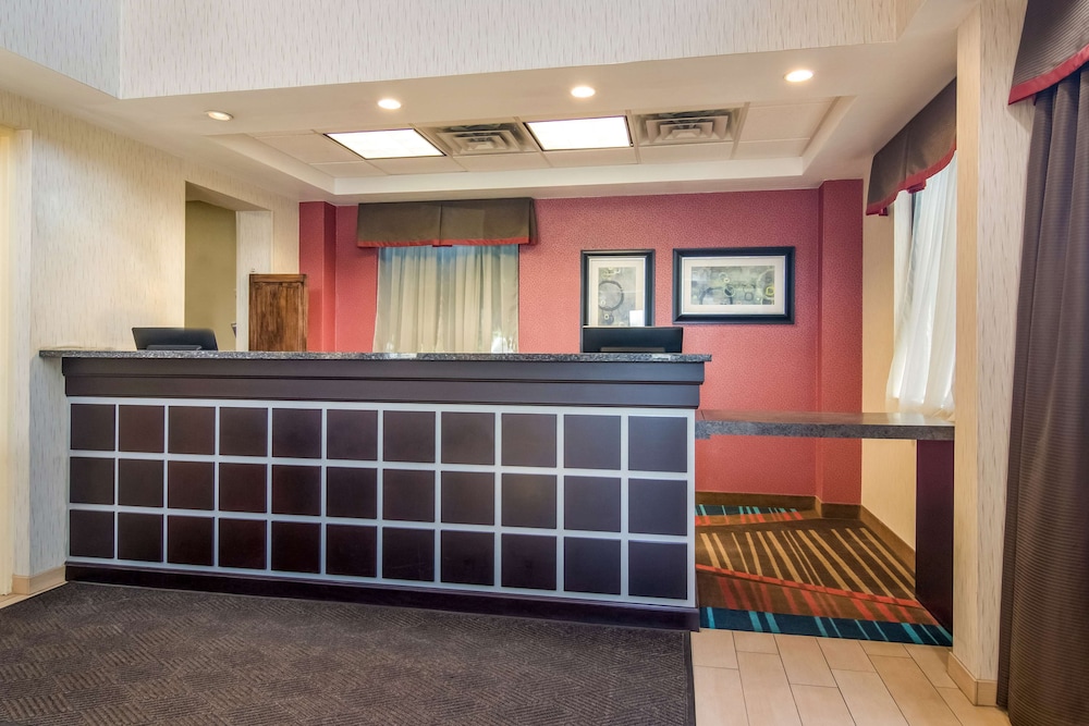 Best Western Dutch Valley Inn 8/40